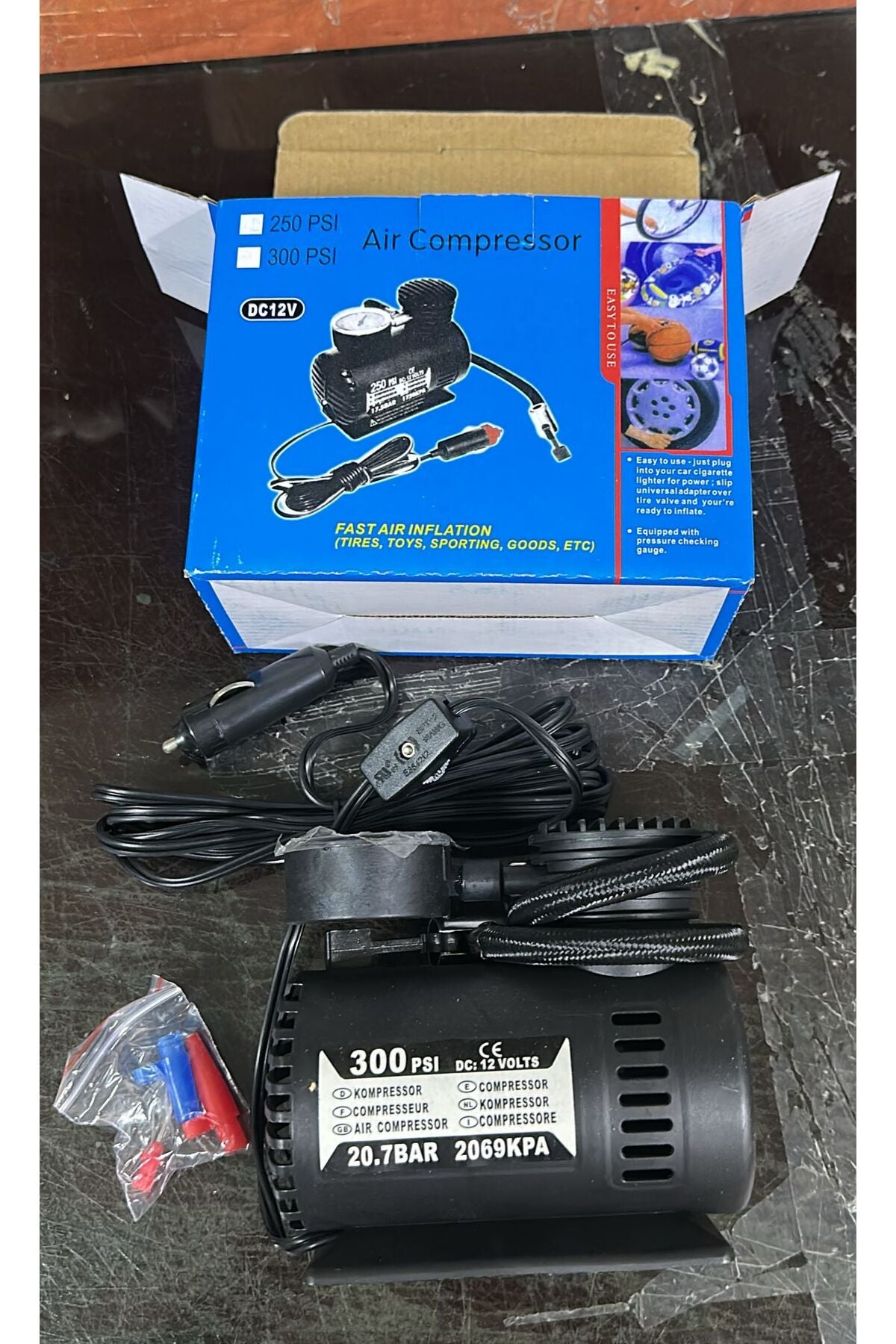 Çakmaklık Girişli Hava Kompresörü 12v 150 Psı Lastik Şişirici Pompa