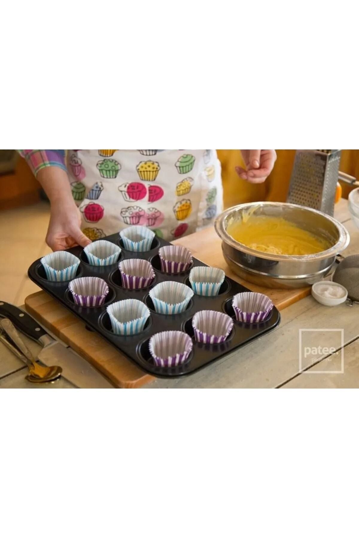 12'li Metal Yapışmaz Muffin Kek Kalıbı (26.5CM*35CM)