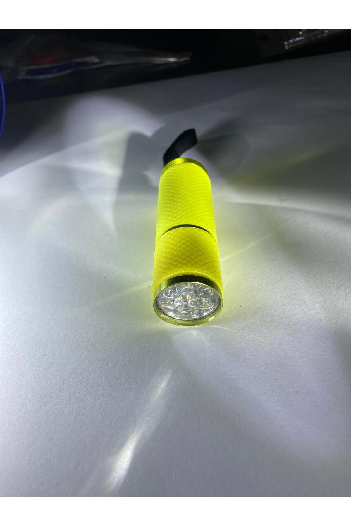 Mini LED El Feneri Anahtarlık – Taşınabilir, Güçlü Işık, Kamp & Acil Durum Feneri