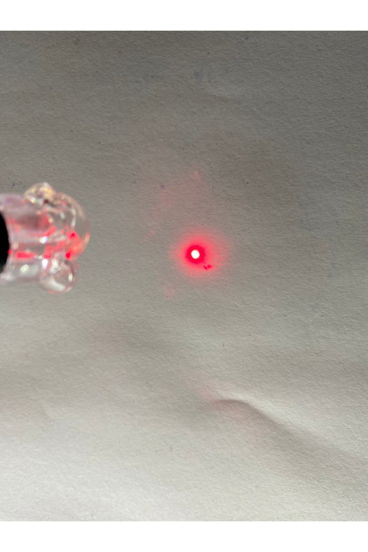 Kırmızı Lazer El Feneri 5 Fonksiyonlu Renkli Işık Mini Lazer Anahtarlıklı 3 Adet Pil Hediyeli