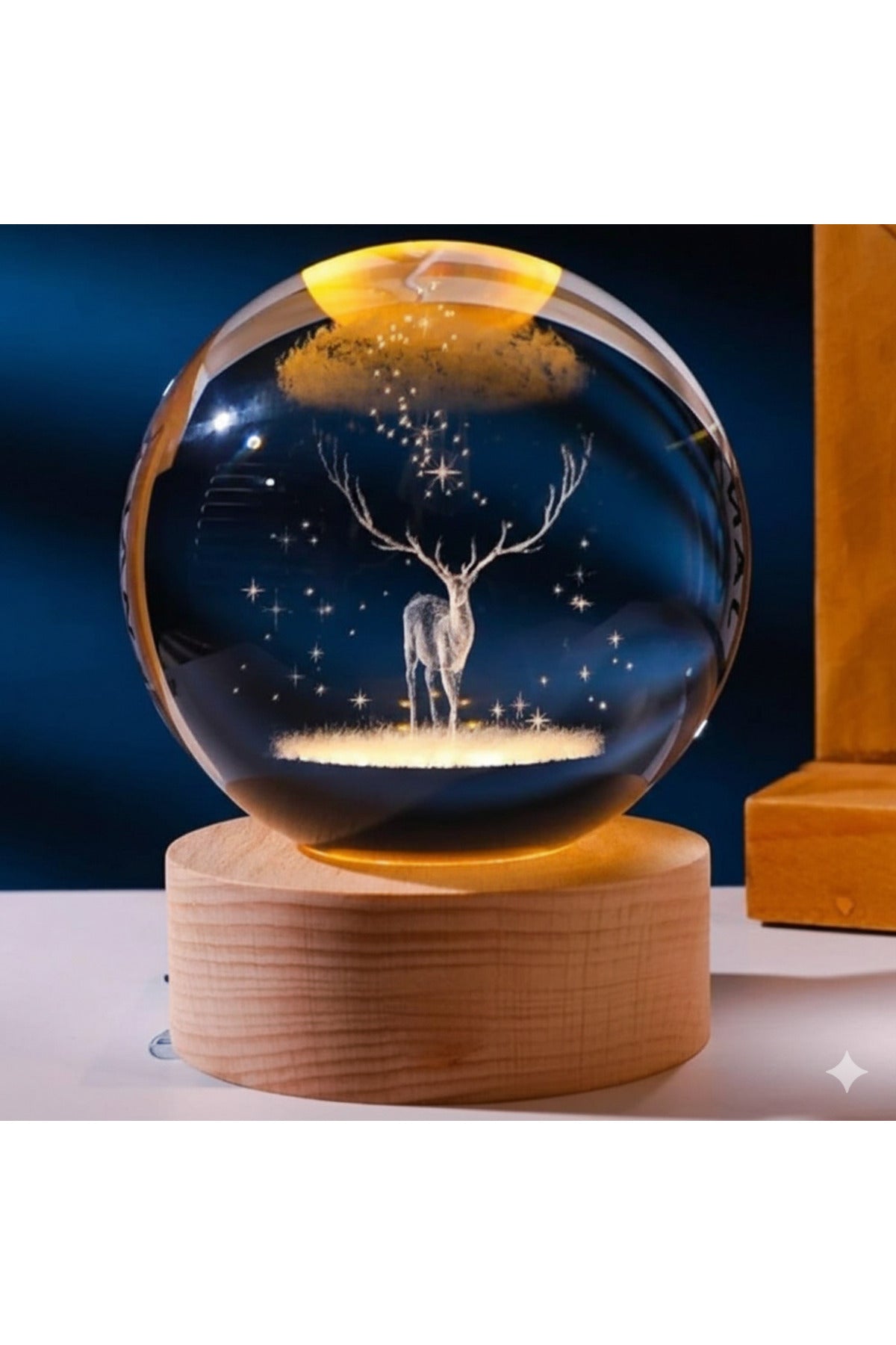 Geyik Figürlü 3D Kristal Küre Gece Lambası - Ahşap Kaideli Işıklı Dekoratif Hediyelik